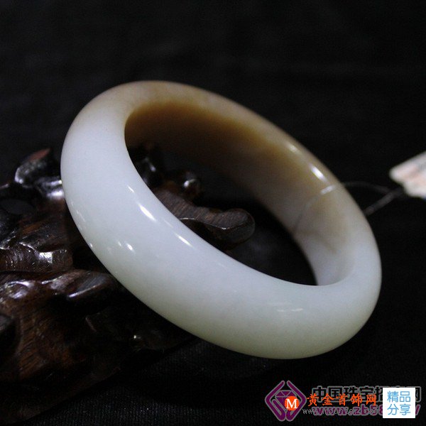 
	玉手鐲的鑒別方法

