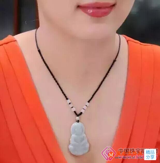 
	翡翠-你知道么？最適合戴翡翠的季節居然是秋季！
