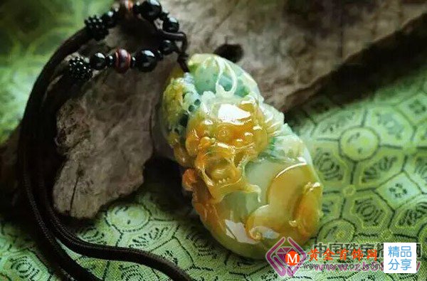 
	翡翠-你知道么？最適合戴翡翠的季節居然是秋季！
