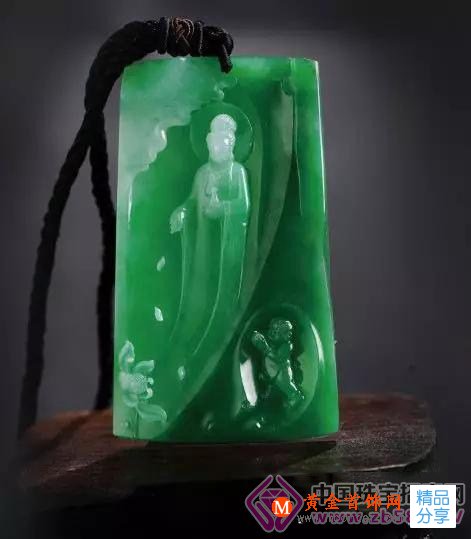
	淺談關于翡翠飾品顏色的變幻
