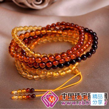 
	天然琥珀紋理 夢幻般的視覺享受
