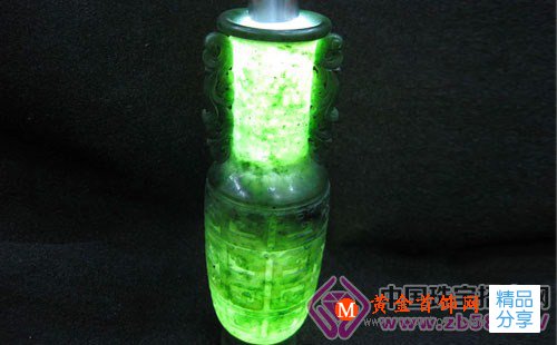 
	怎樣鑒定a貨翡翠
