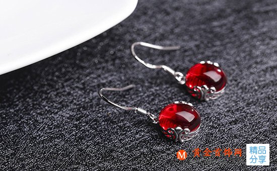 
	佩戴紅寶石有哪些講究？紅寶石怎么保養比較好？
