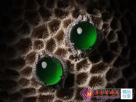 
	選戒面就像皇帝選妃子 你能相中哪款翡翠？(圖)
