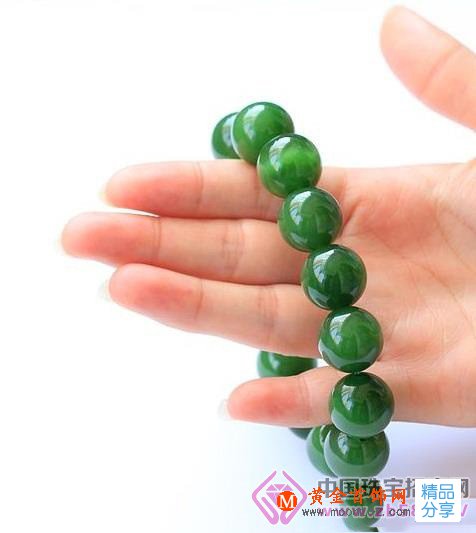
	了解翡翠手鐲這些，千萬別被奸商欺騙？
