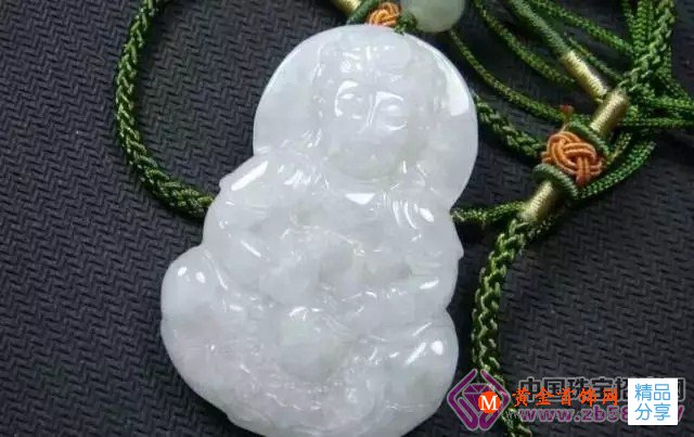 
	翡翠是否染色？辨別有妙招！
