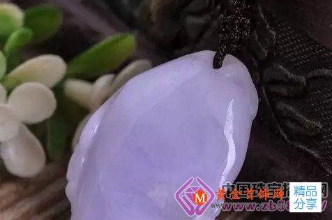
	翡翠是否染色？辨別有妙招！
