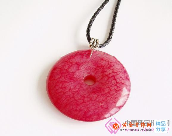 
	千年血玉值多少錢？哪里可以鑒定
