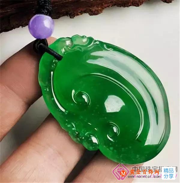 
	玉中之王“翡翠”與世俱來的養生保健作用
