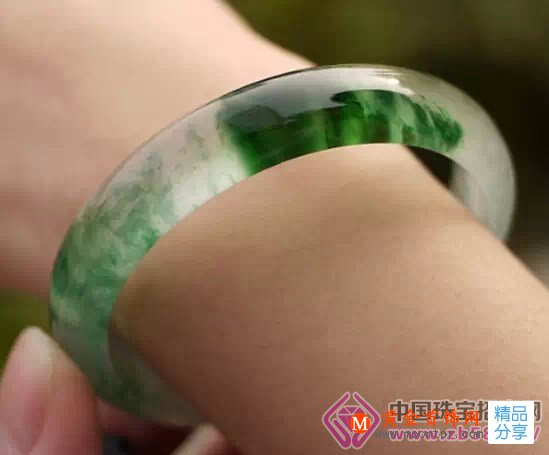
	水是翡翠的靈魂，有了它才更完美！
