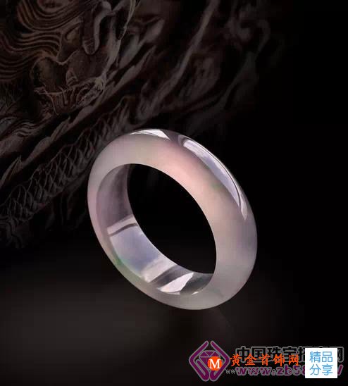 
	如何看清手鐲瑕疵，妙招來襲
