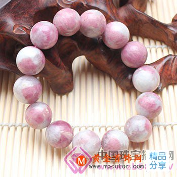 
	如何鑒別梅花碧璽并且最好的保護它呢？
