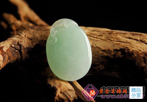 
	佩戴把玩最養玉
