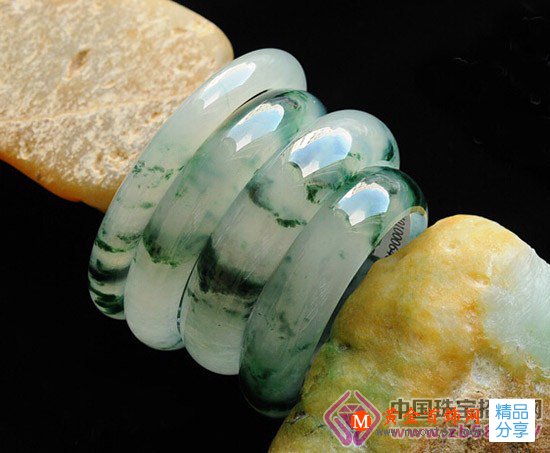 
	開在翡翠里的花永不凋零！
