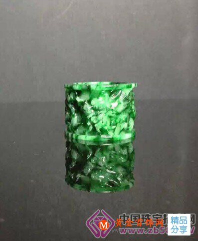
	從護手工具到權勢象征 細說玉扳指那點事兒

