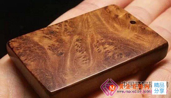 
	驅邪免災 美玉無事牌是？
