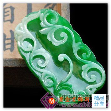 
	長期佩帶玉器 有吸收身體濁氣的功效
