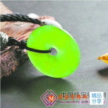 
	翡翠收藏需注意哪些方面
