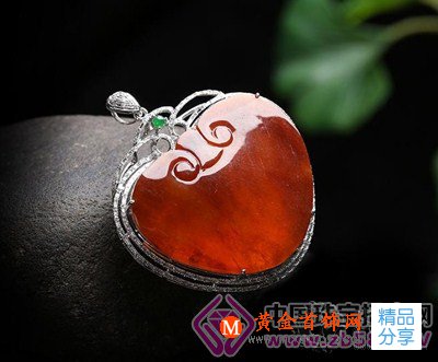 
	從背景和對比石鑒定翡翠
