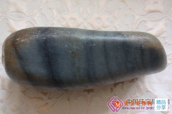
	什么是和田青花玉？
