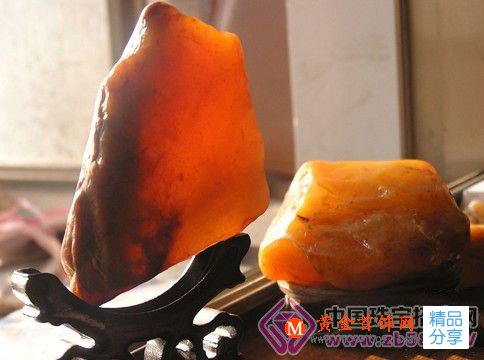 
	黃龍玉與黃蠟石的關系
