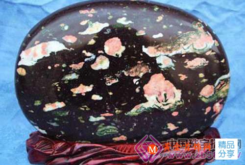 
	什么是梅花玉?
