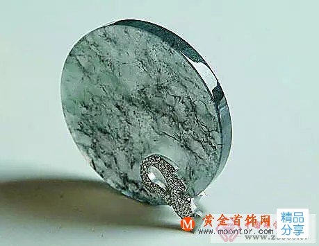 
	新興的翡翠玉石品種 烏雞種翡翠
