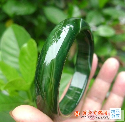 
	綠的不一定都是翡翠，一定要看看
