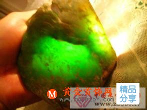 
	解讀翡翠毛料
