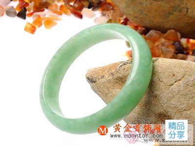 
	鑒定翡翠的收藏價值

