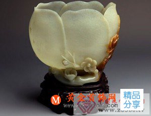 
	玉器收藏的四個誤區 藏友避免輕易上當
