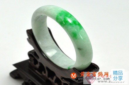 
	關于簡潔雕工的翡翠知識
