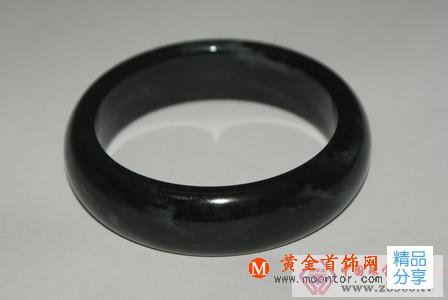 
	墨玉玉鐲介紹

