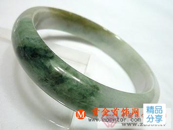 
	翠玉手鐲是什么
