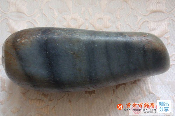
	和田青花籽料
