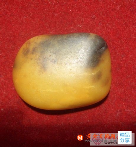 
	和田黃玉籽料鑒別法則
