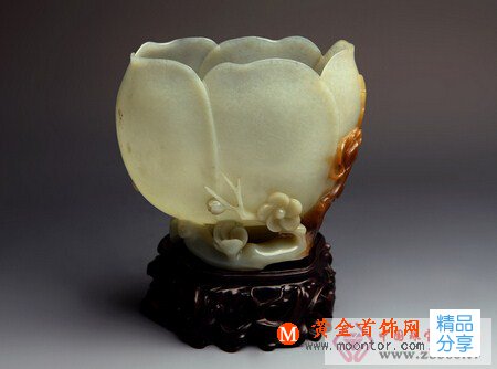 
	玉器什么品牌好
