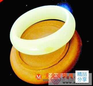 
	玉鐲的保養和佩戴常識

