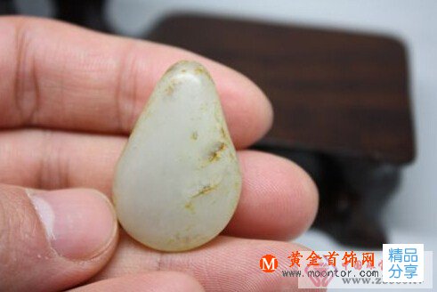 
	和田玉籽料怎么鑒別
