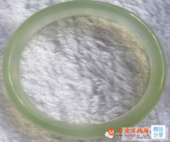
	聚珍緣珠寶為您介紹：玉文化之手鐲的分類
