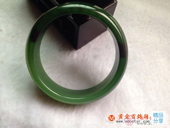 
	聚珍緣珠寶為您介紹：玉文化之手鐲的分類
