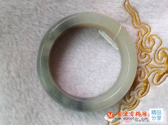 
	聚珍緣珠寶為您介紹：玉文化之手鐲的分類
