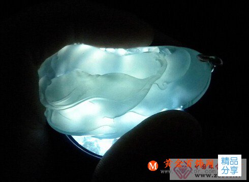 
	冰種翡翠如何保養

