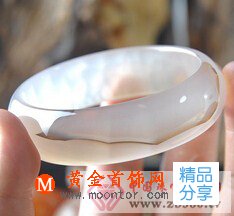 
	冰彩玉髓怎么保養
