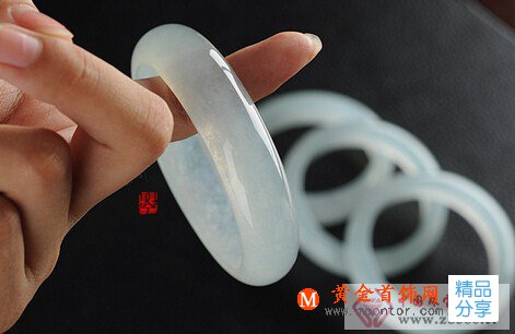 
	翡翠怎么保養

