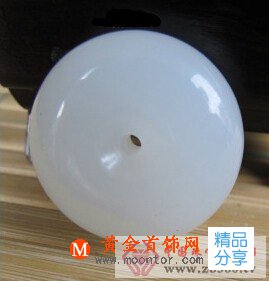 
	養玉是玉器收藏者最大樂趣之一
