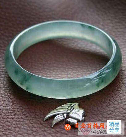 
	翡翠應該怎樣挑選

