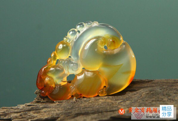
	玉髓到底是不是玉？從明確概念到教你辨別
