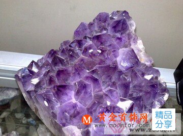 
	天然水晶種類及辨識小技巧
