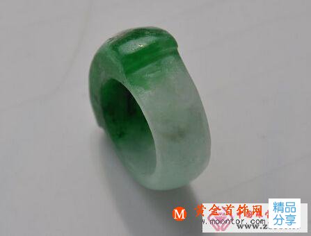 
	老坑翡翠戒指價值怎么判定
